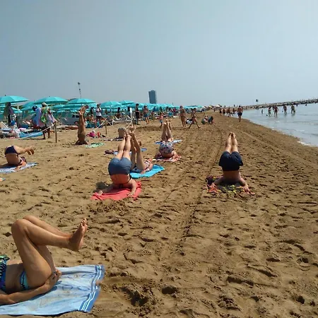 Estivo Premium Deluxe Mobile Homes On Malibu Campsite Lido di Jesolo