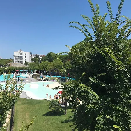 Estivo Premium Deluxe Mobile Homes On Malibu Camping *