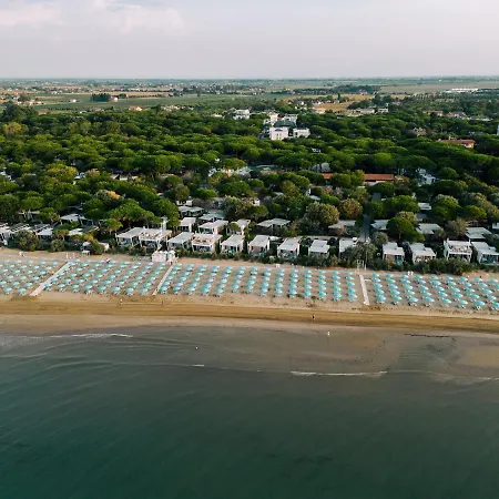 Estivo Premium Deluxe Mobile Homes On Malibu * Lido di Jesolo