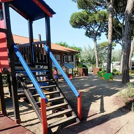 Estivo Premium Deluxe Mobile Homes On Malibu * Lido di Jesolo