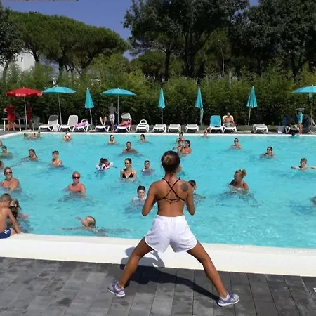 Estivo Premium Deluxe Mobile Homes On Malibu *