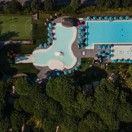 Estivo Premium Deluxe Mobile Homes On Malibu