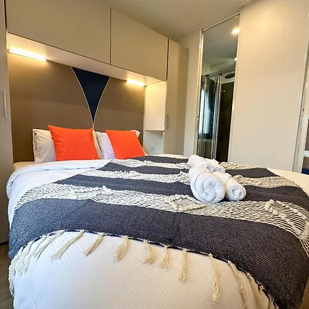 Camping Estivo Premium Deluxe Mobile Homes On Malibu *