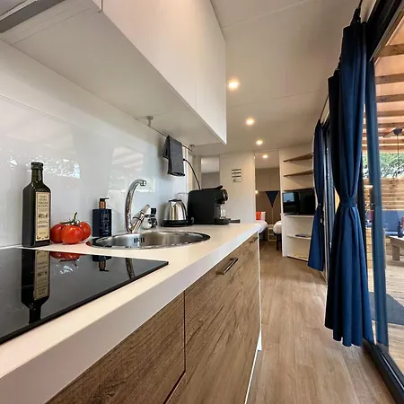 Estivo Premium Deluxe Mobile Homes On Malibu *