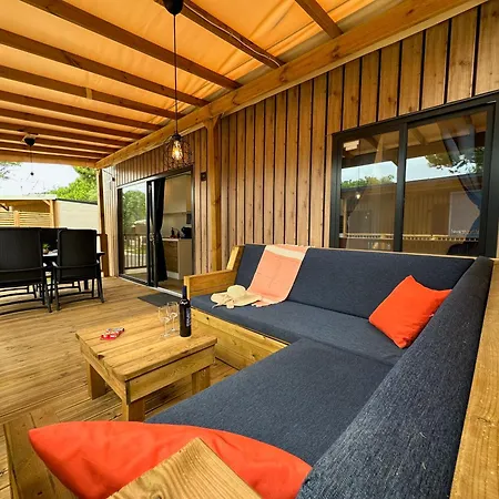 Campsite Estivo Premium Deluxe Mobile Homes On Malibu Lido di Jesolo